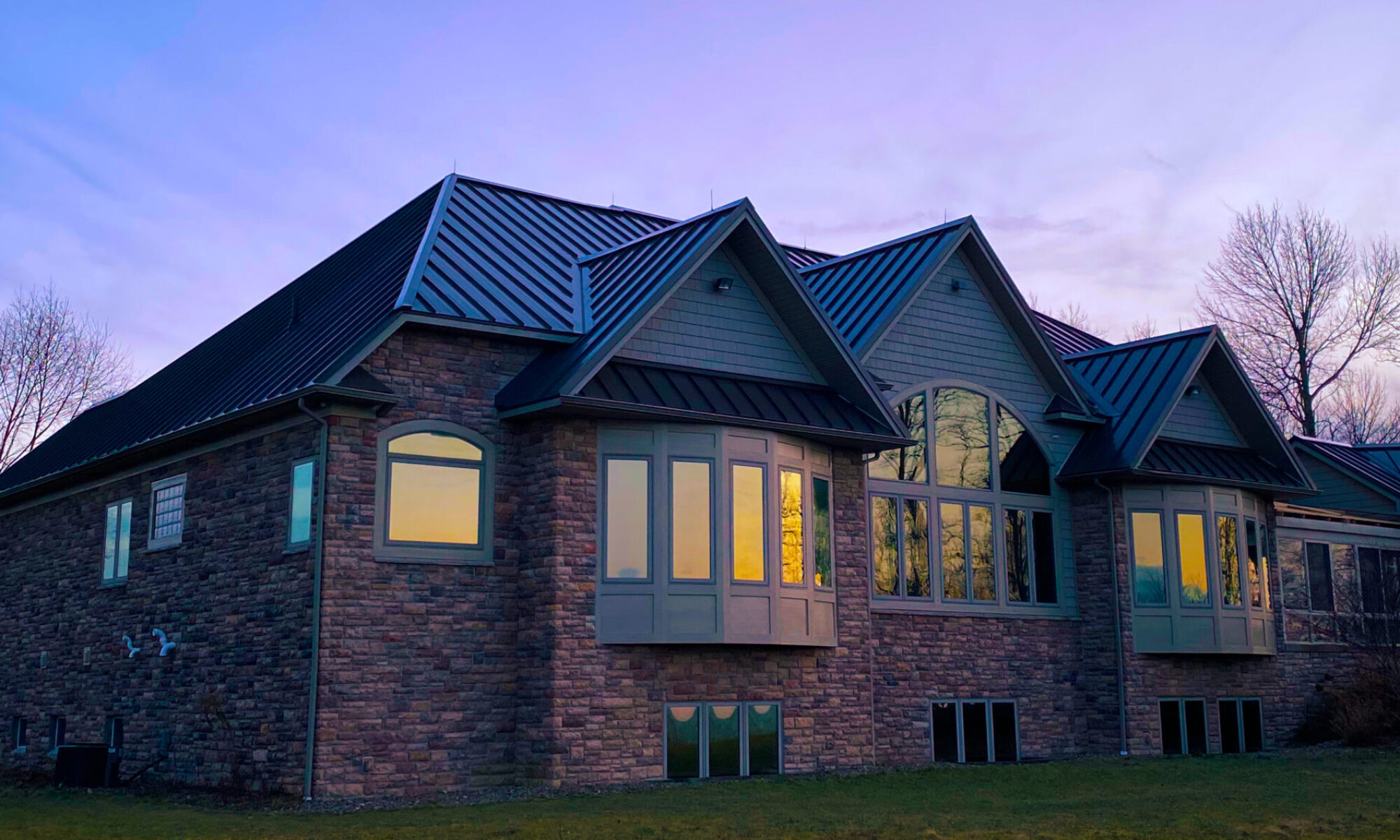 Top roofers in Rochester, NY. Residential & commercial expertise. Specializing in shingle, metal, and solar roofing. Installation & repair specialists.